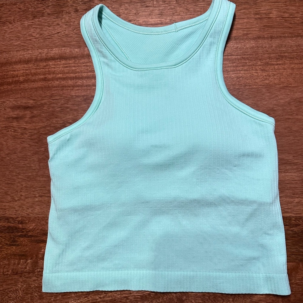 New without tags lululemon Ebb crop tank